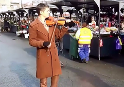 Violinista na pijaci